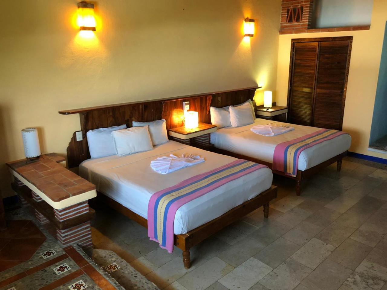 Hotel Arcoiris Puerto Escondido  Exterior photo