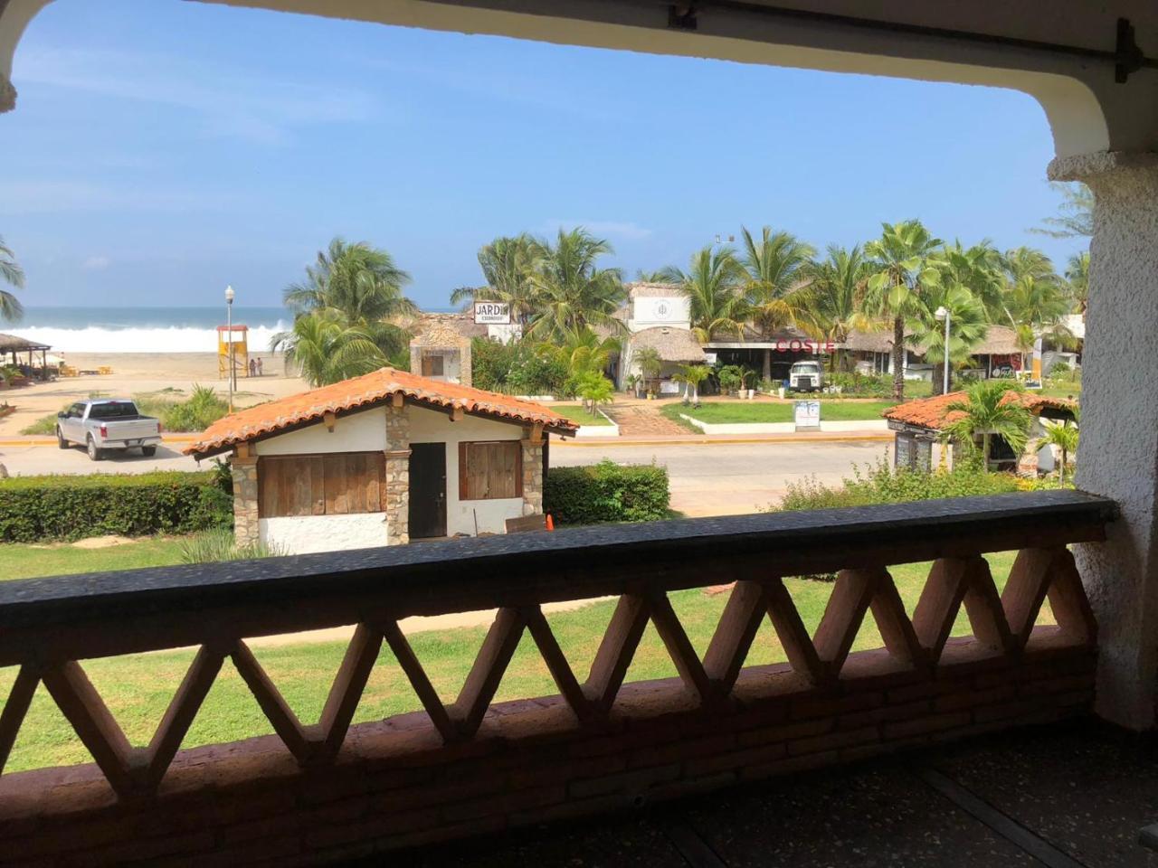 Hotel Arcoiris Puerto Escondido  Exterior photo